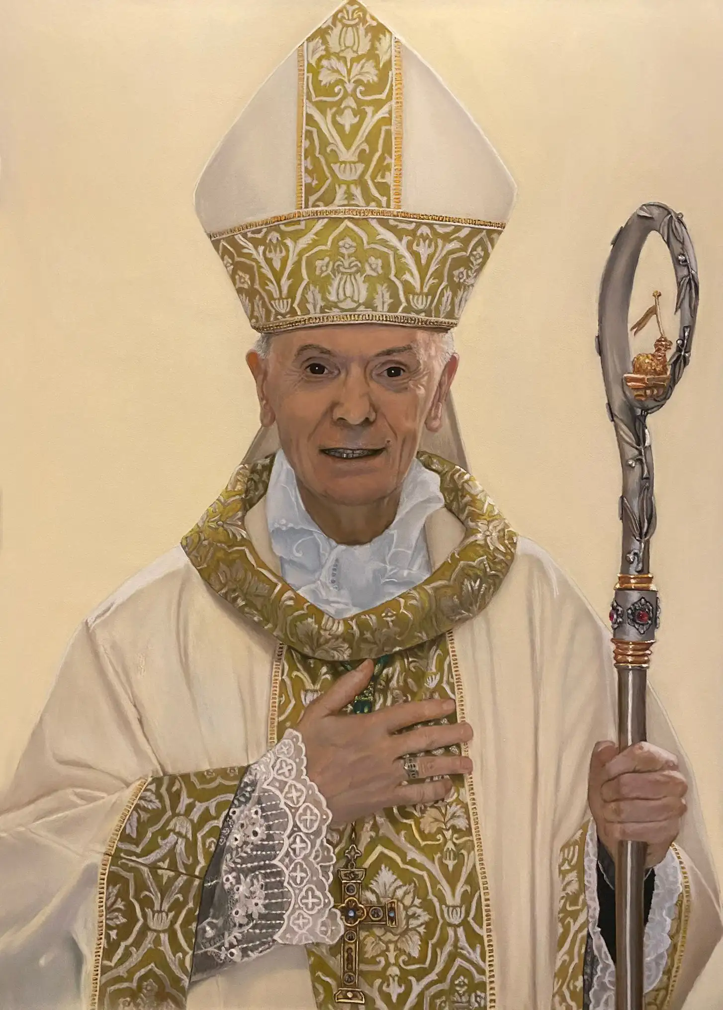 Roberto Mangialardi - L’umiltà È un’opera di straordinario realismo che cattura non solo le sembianze fisiche, ma anche l’essenza spirituale del personaggio raffigurato. Il soggetto è ritratto frontalmente, a mezzo busto, in una posa che comunica solennità ma, allo stesso tempo, una profonda vicinanza umana.